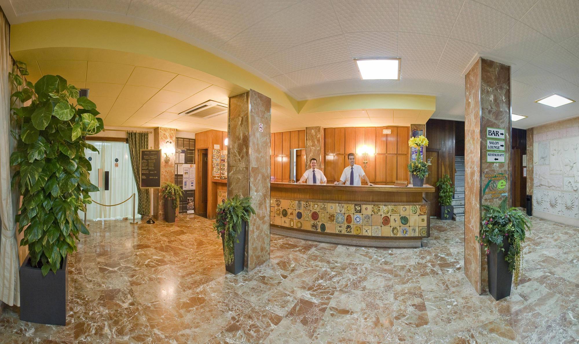 โรงแรมทรอปิคัล ซานอันโตนิโอ ภายนอก รูปภาพ